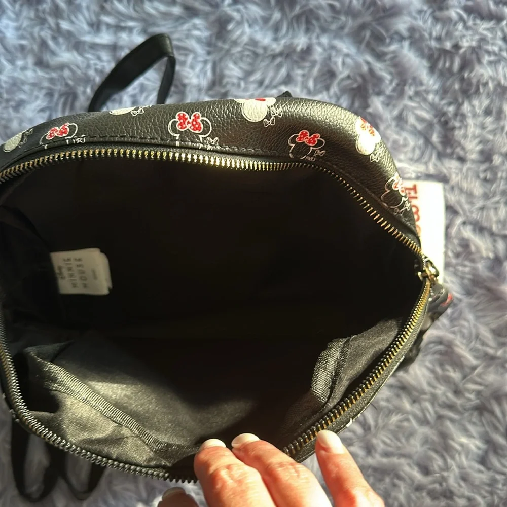 Minnie Backpack - Picture 2 of 4